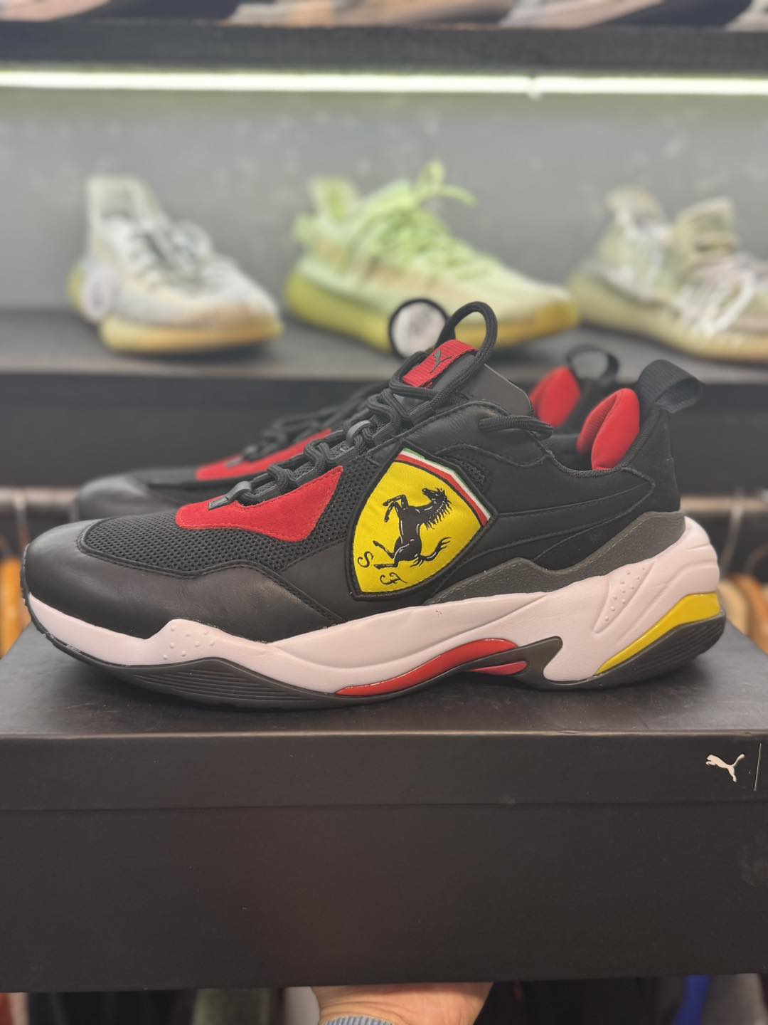 Puma Thunder Ferrari ‘Rosso Corsa’ Size 12US | 46EUR