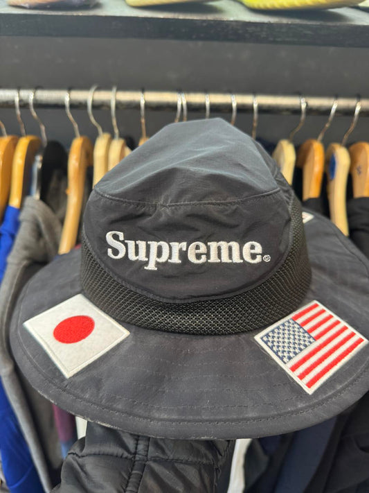 Supreme Flags Boonie ‘Black’ (used)