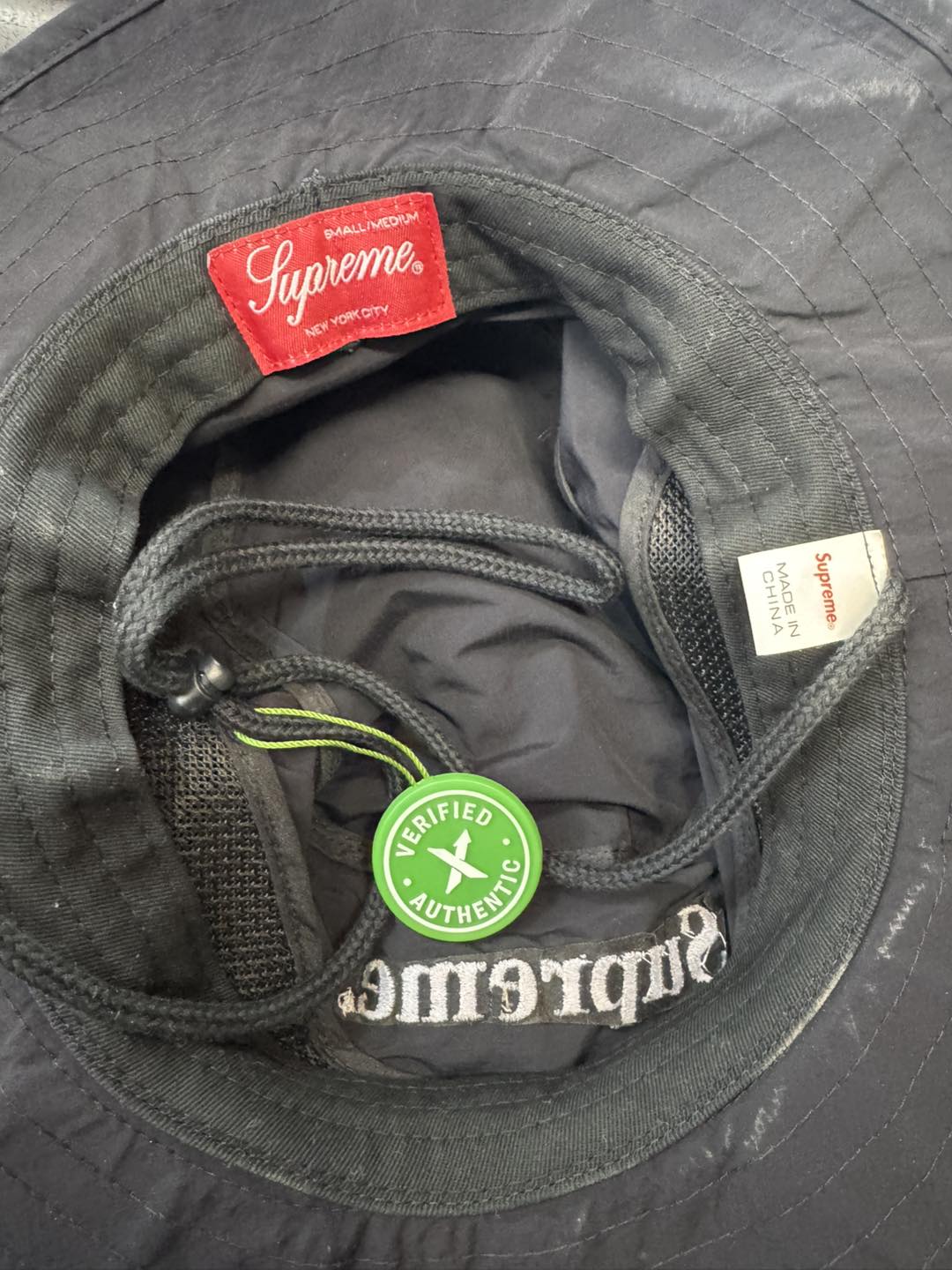 Supreme Flags Boonie ‘Black’ (used)